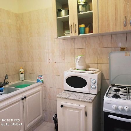 Apartment Tunis 1 Near Airport 艾尔亚奈 外观 照片